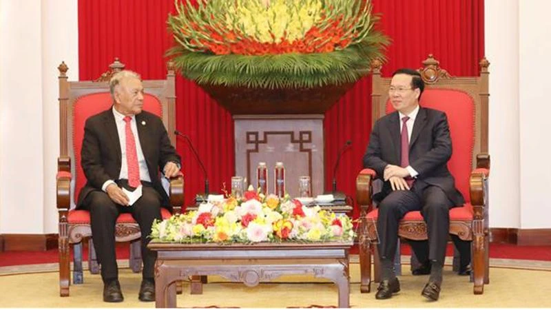 Thường trực Ban Bí thư Võ Văn Thưởng tiếp Tổng Bí thư Đảng Lao động Mexico Alberto Anaya Gutierrez. (Ảnh: TTXVN)