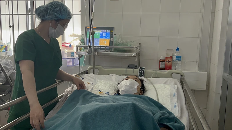 Bệnh nhân T. T. C. L hiện ổn định sau khi được bệnh viện tích cực cấp cứu.