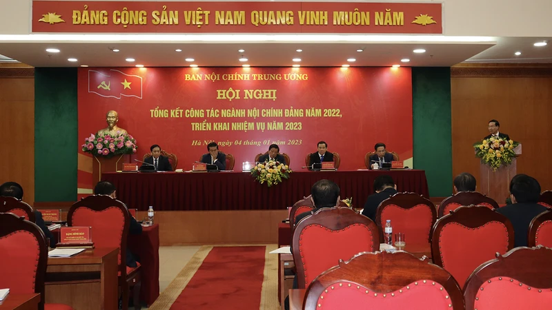 Toàn cảnh hội nghị.
