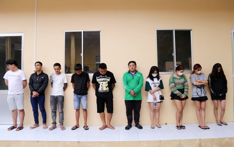 10 đối tượng bị bắt giữ.