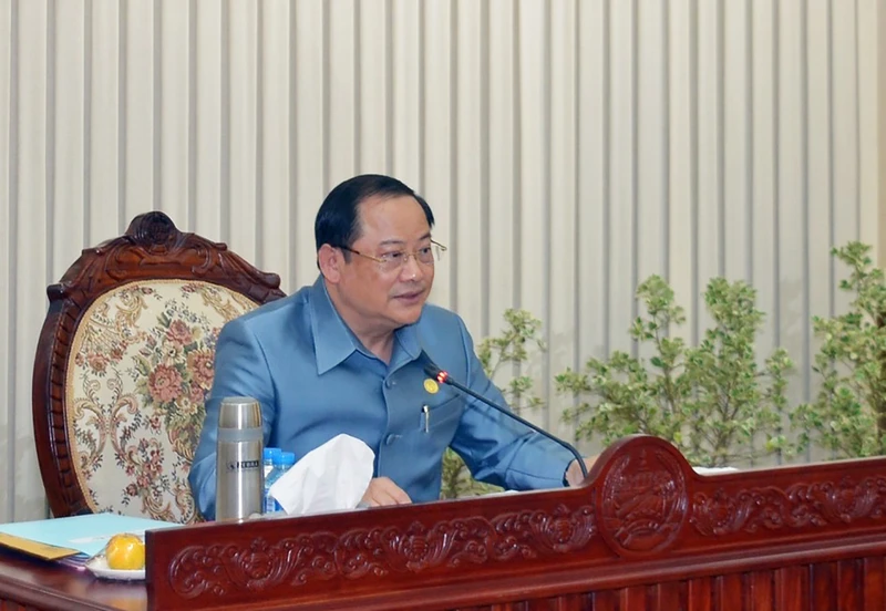 Thủ tướng Chính phủ Lào Sonexay Siphandone phát biểu khai mạc phiên họp. (Ảnh: Báo Pasaxon)