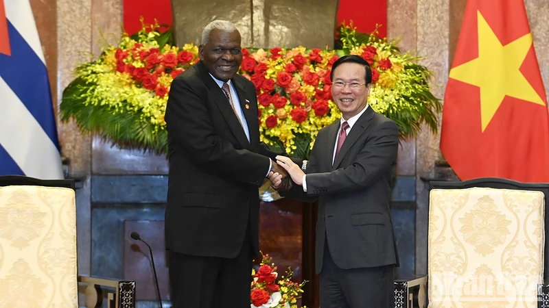 Chủ tịch nước Võ Văn Thưởng và Chủ tịch Quốc hội Cuba Esteban Lazo Hernandez. (Ảnh: DUY LINH)