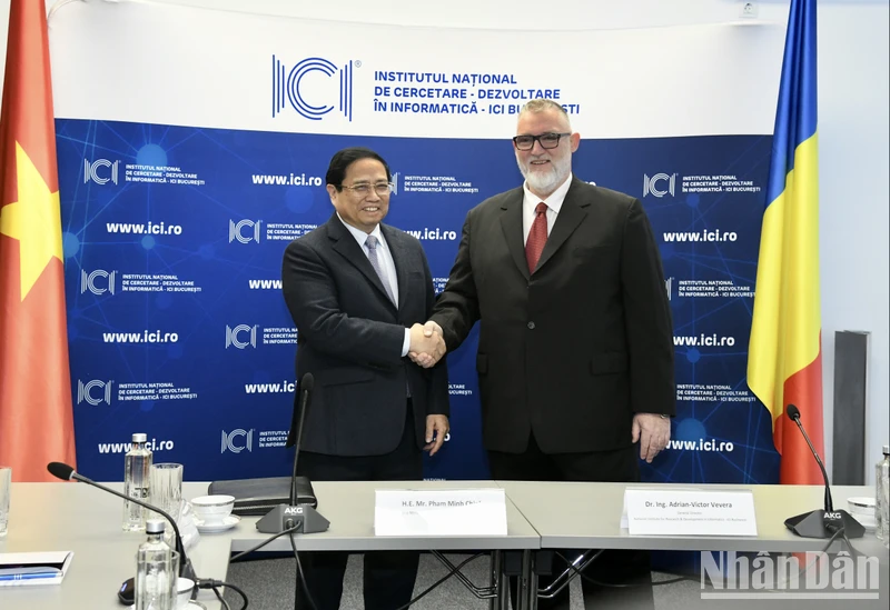 Thủ tướng Phạm Minh Chính và Tổng Giám đốc ICI Adrian Victor Vevera.