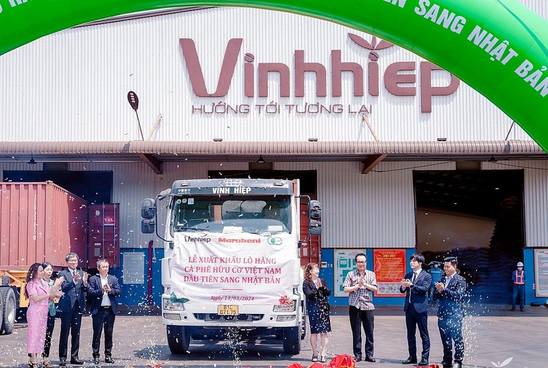 Xuất khẩu lô hàng cà-phê hữu cơ đầu tiên sang Nhật Bản - tín hiệu vui cho xuất khẩu cà-phê của Việt Nam.