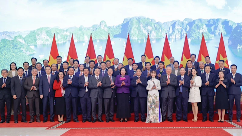Các đại biểu dự hội nghị.