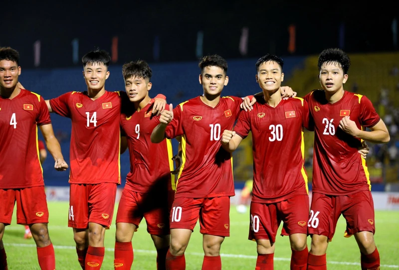 Với 2 chiến thắng liên tiếp, U19 Việt Nam chắc chắn giành quyền chơi trận chung kết. (Ảnh: VFF)