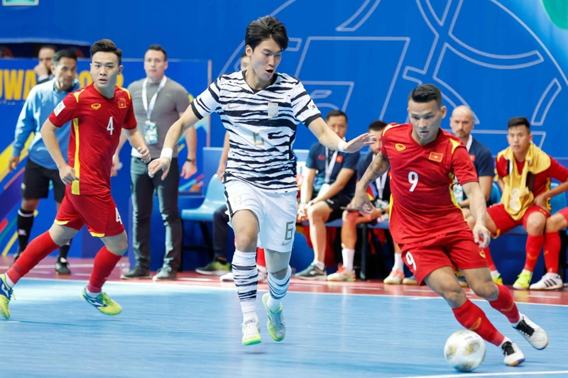 Ala Trần Thái Huy lập cú đúp cho đội tuyển futsal Việt Nam. (Ảnh: VFF)