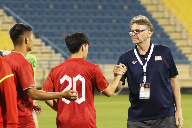 HLV Troussier hài lòng vì những gì U23 Việt Nam thể hiện ở U23 Cup Doha. (Ảnh: VFF)