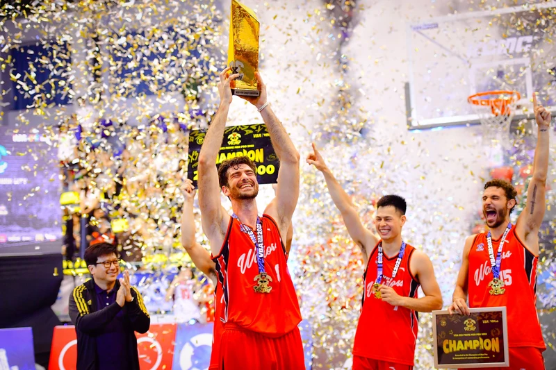 Thang Long Warriors vô địch nội dung bóng rổ chuyên nghiệp nam (Men Pro) của VBA 3x3 Prime 2023. (Ảnh: VBA)