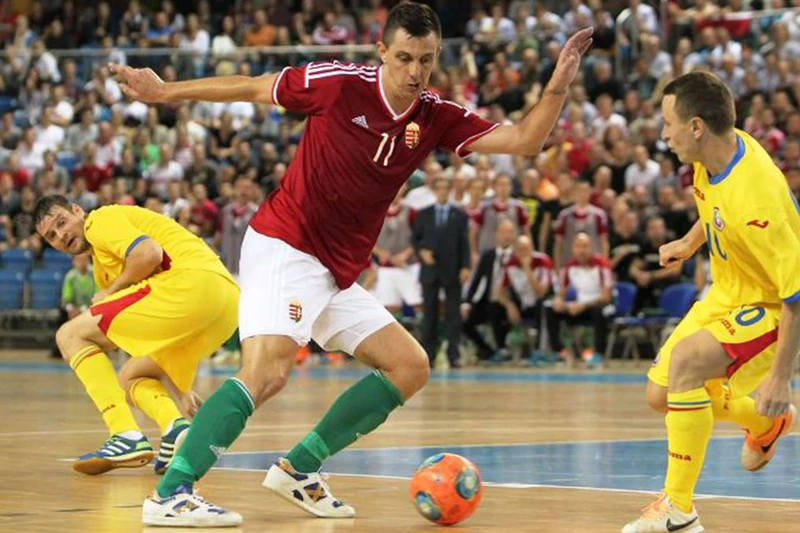 Đội tuyển futsal Việt Nam giao hữu với những đối thủ chất lượng từ châu Âu. (Ảnh: Futsal Hungary)