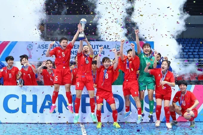 Đội tuyển futsal nữ Việt Nam lên ngôi vô địch tại giải Đông Nam Á 2024. (Ảnh PFF)