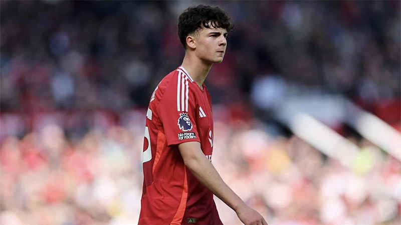 Tyler Fredricson - tài năng sinh năm 2005 ra mắt ấn tượng tại Manchester United. (Ảnh: MUFC)