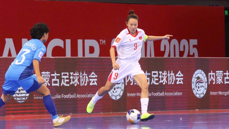 Thắng đậm Philippines, đội tuyển futsal nữ Việt Nam giành vé vào tứ kết. (Ảnh: VFF)