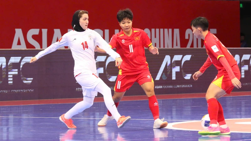 Đội tuyển futsal nữ Việt Nam hòa 0-0 trước đội tuyển futsal nữ Iran. (Ảnh: VFF)