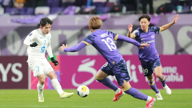 Thép Xanh Nam Định thi đấu tại AFC Champions League Two 2024-2025. (Ảnh: LT)