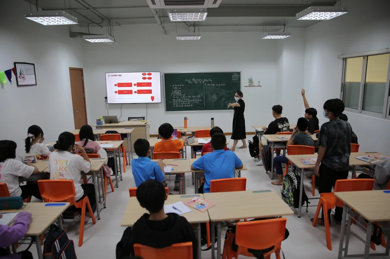 Giờ học tại Trường Hy Vọng.