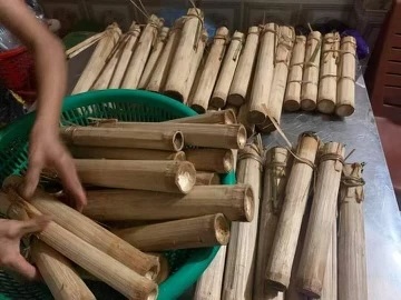 Chưa thử cơm lam người Tày, chưa thật tỏ tường xứ Lạng.