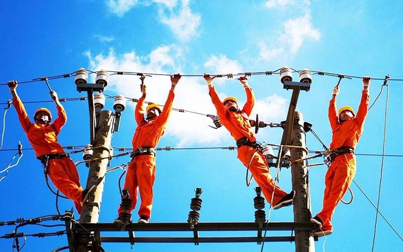 Luật Điện lực có hiệu lực từ ngày 1/3/2022, nhưng đến nay vẫn chưa có nghị định hướng dẫn thi hành. Nguồn: EVN