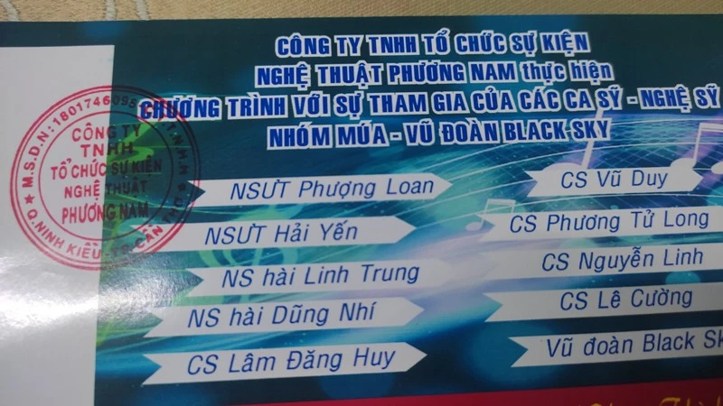 Vé xem chương trình biểu diễn nghệ thuật.