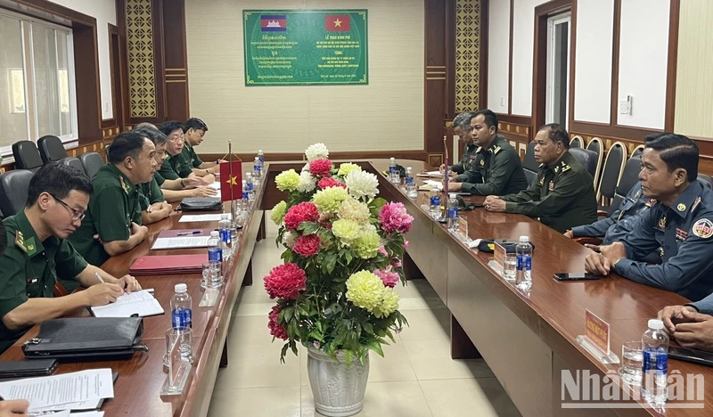Tăng cường quản lý bảo vệ và xây dựng biên giới hòa bình, hữu nghị