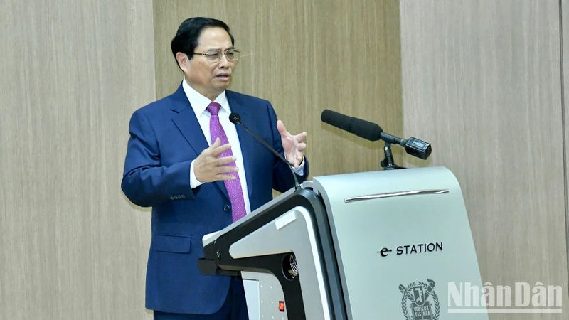 Thủ tướng Phạm Minh Chính phát biểu chính sách tại Đại học Quốc gia Seoul.