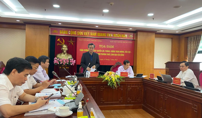 Quang cảnh Tọa đàm.