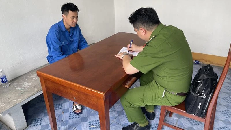 Đối tượng Nguyễn Văn Nhị tại cơ quan Công an.