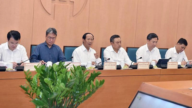 Phó Thủ tướng Lê Văn Thành phát biểu kết luận buổi làm việc.