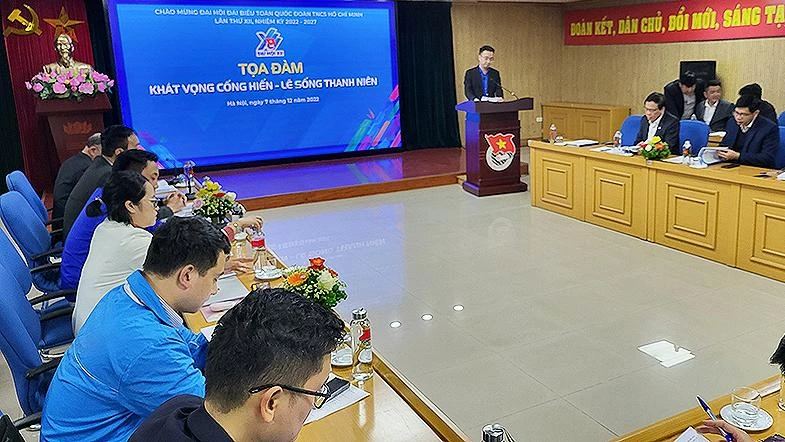 Quang cảnh Tọa đàm “Khát vọng cống hiến - Lẽ sống thanh niên”.