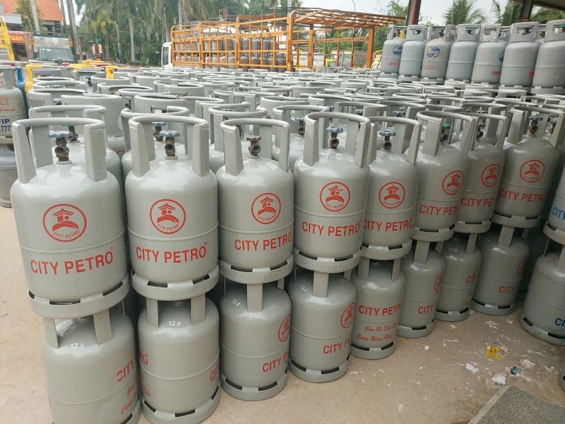 Giá gas bán lẻ tháng 3/2023 bắt đầu giảm sau khi tăng mạnh đầu tháng trước.