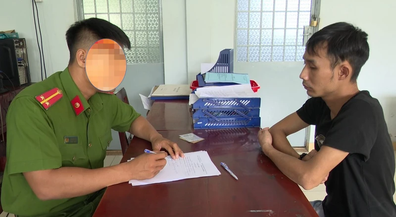 Cơ quan Công an làm việc với đối tượng Trần Minh Toàn.