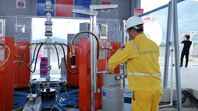 Giá gas bán lẻ giảm giá do giá gas nhập khẩu trong tháng 6/2023 giảm sâu.