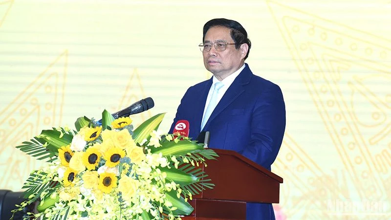 [Ảnh] Thủ tướng dự Hội nghị tổng kết năm 2023, triển khai công tác năm 2024 của ngành Tài nguyên và Môi trường