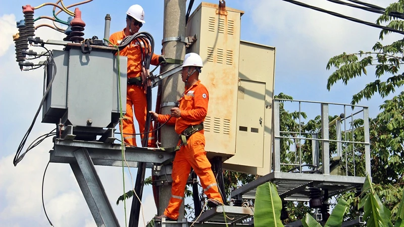 EVNNPC phấn đấu đạt sản lượng điện thương phẩm năm 2024 tăng 7,49%