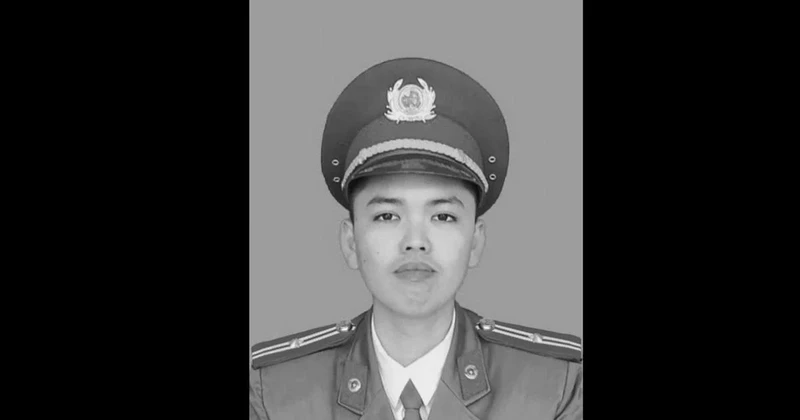 Quyết định cấp Bằng Tổ quốc ghi công cho Thiếu tá hy sinh khi truy bắt tội phạm