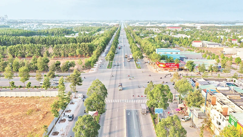 Một đoạn đường vành đai 4 được Bình Dương chủ động đầu tư. 