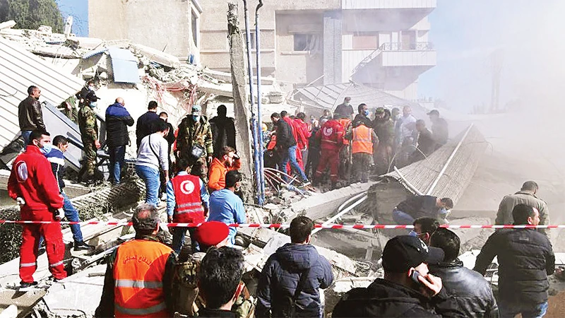 Hiện trường vụ không kích ở thủ đô Damas của Syria. (Ảnh TÂN HOA XÃ) 