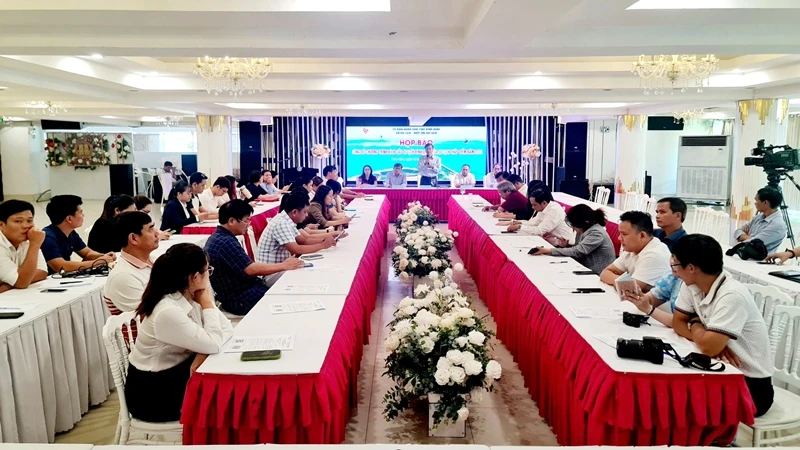 Quang cảnh buổi họp báo.