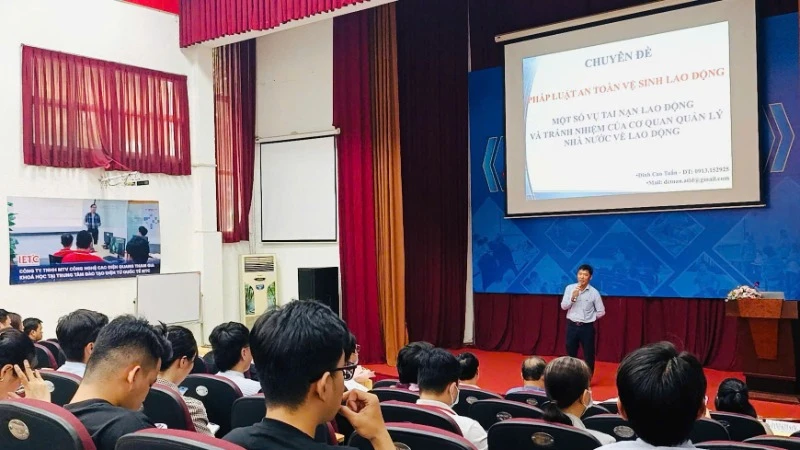 Quang cảnh hội thảo. 