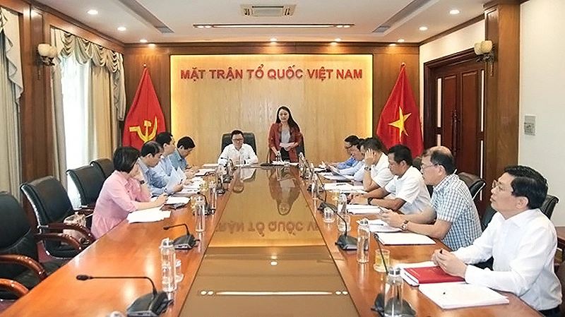 Toàn cảnh cuộc họp.