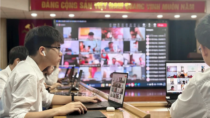 Các thí sinh tranh tài hưởng ứng khai mạc Vòng loại quốc gia của Hội thi tại trụ sở Trung ương Đoàn Thanh niên Cộng sản Hồ Chí Minh (Hà Nội).