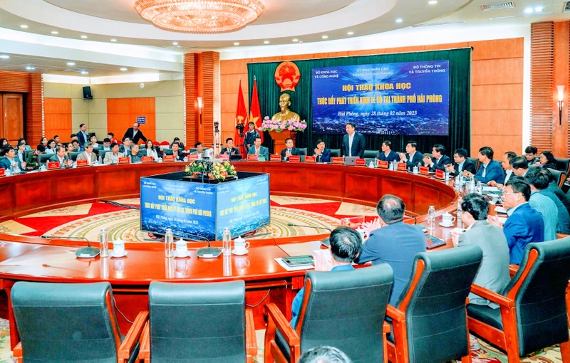 Quang cảnh hội thảo "Thúc đẩy phát triển kinh tế số tại thành phố Hải Phòng" ngày 28/2.