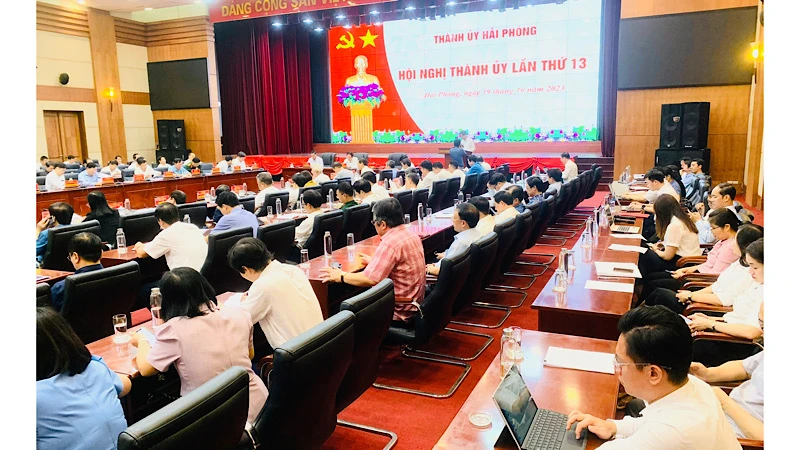 Hội nghị Thành ủy Hải Phòng lần thứ 13.