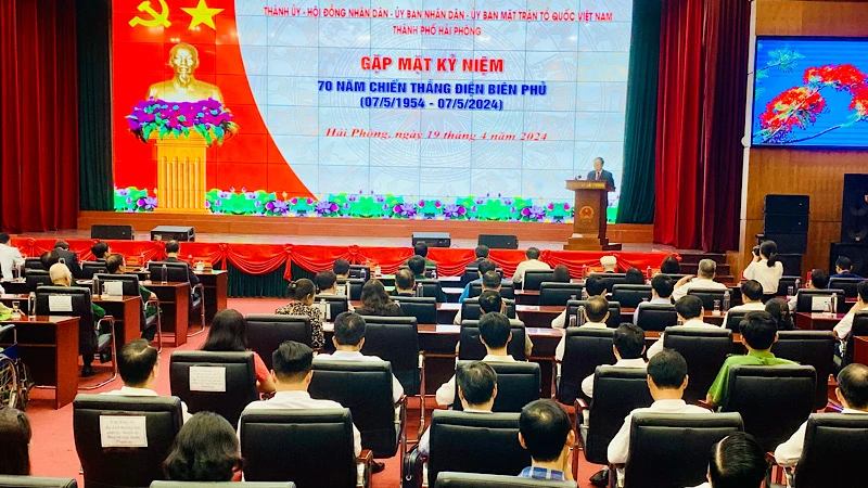 Lãnh đạo thành phố Hải Phòng gặp mặt Kỷ niệm 70 năm Chiến thắng Điện Biên Phủ.