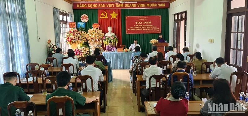  Quang cảnh buổi Tọa đàm kỷ niệm 93 năm ngày truyền thống Dân vận của Đảng (15/10/1930 - 15/10/2023) do Ban Dân vận Tỉnh ủy Đắk Nông tổ chức 