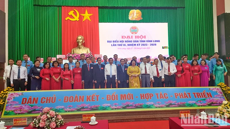 Đại hội ra mắt Ban chấp hành khóa mới. 