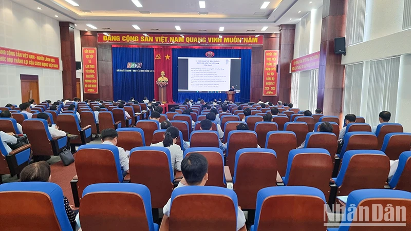Quang cảnh buổi tập huấn.