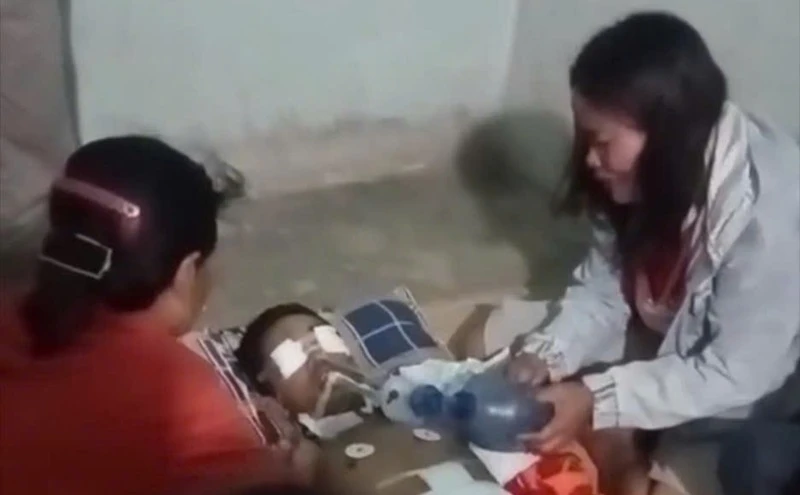 Sau 2 tuần được các bác sĩ tận tình cứu chữa, nhưng do vết thương quá nặng khiến em Y Anh Byă đã tử vong.