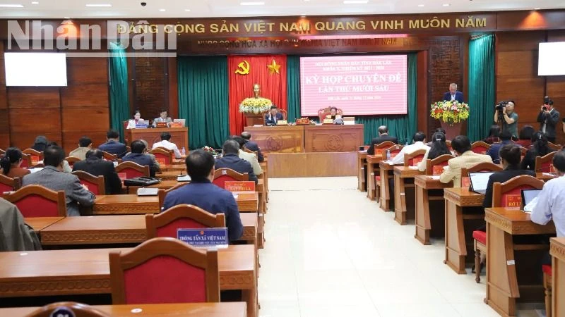 Quang cảnh kỳ họp.