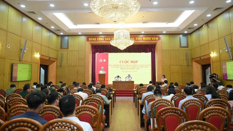 Toàn cảnh cuộc họp. (Ảnh: THẾ ĐẠI)